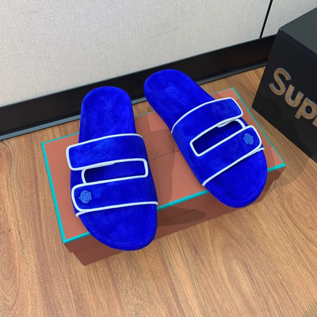 【LP】P:600💰 Size: 39-46 (45.46 can be customized) 【Loro Piana】LP men's slippers. Italian top cashmere is retro, elegant, low-key and luxurious. Both fashionable and practical, the leather is still of the highest quality in the entire network. The upper is silky and smooth. Wear-resistant and highly elastic beef tendon bottom. .